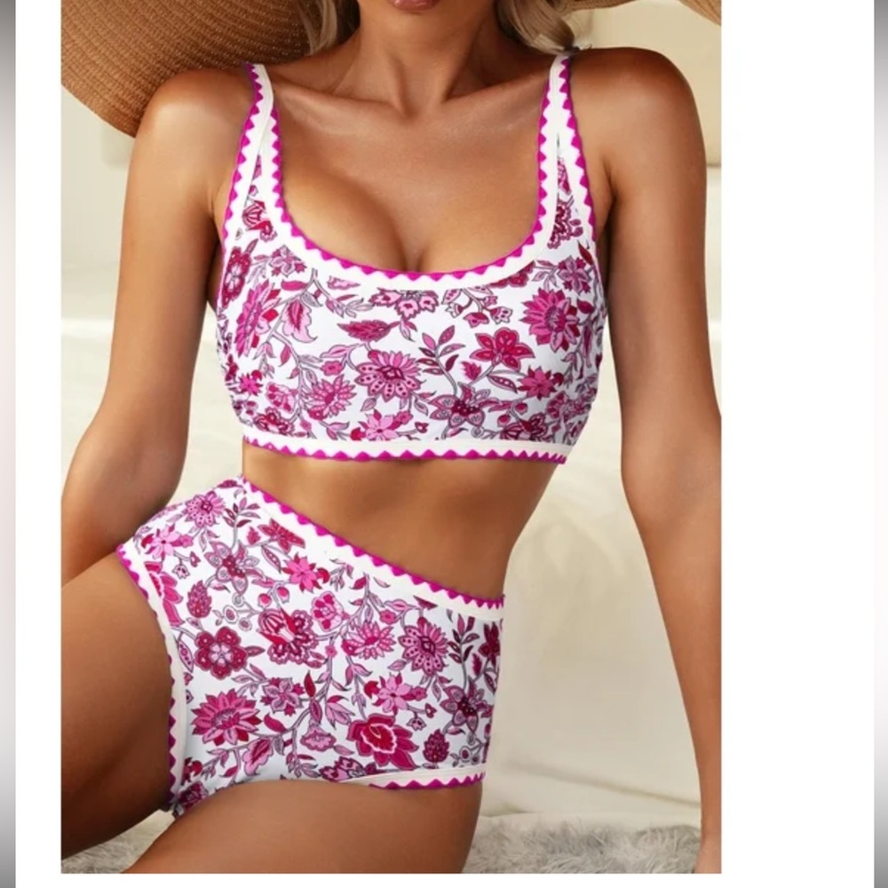 Womens Floral Whip Stitch High Waisted Scoop Neck Bikini Swimsuit Medium